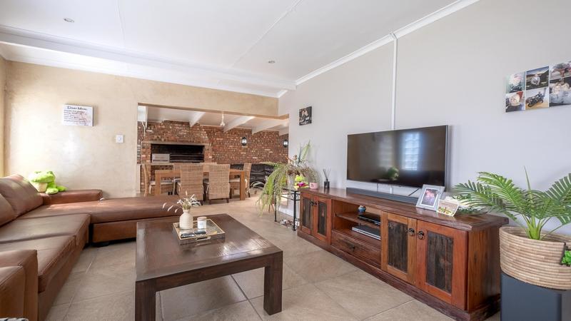 3 Bedroom Property for Sale in Richmond Estate Western Cape